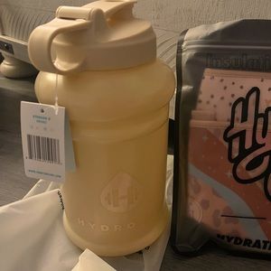 Hydrojug birch jug